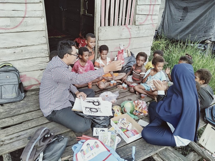 Dosen Pendidikan Bahasa Indonesia Melaksanakan PKM SEPEDA PINTAR (Sekolah Peduli Kokoda Pintar)